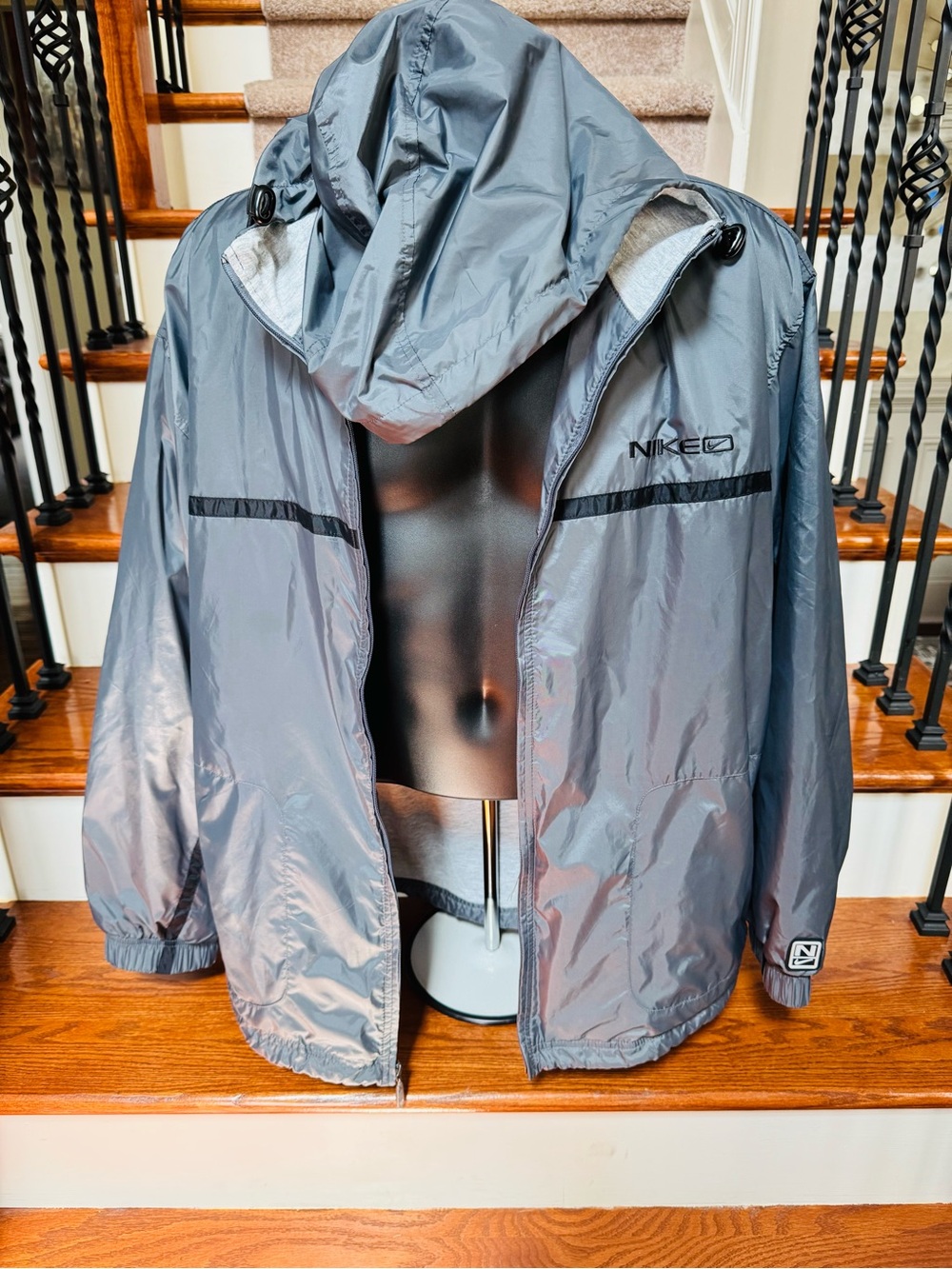 Nike Men's Gray Hooded Windbreaker Jacket with Black Accents